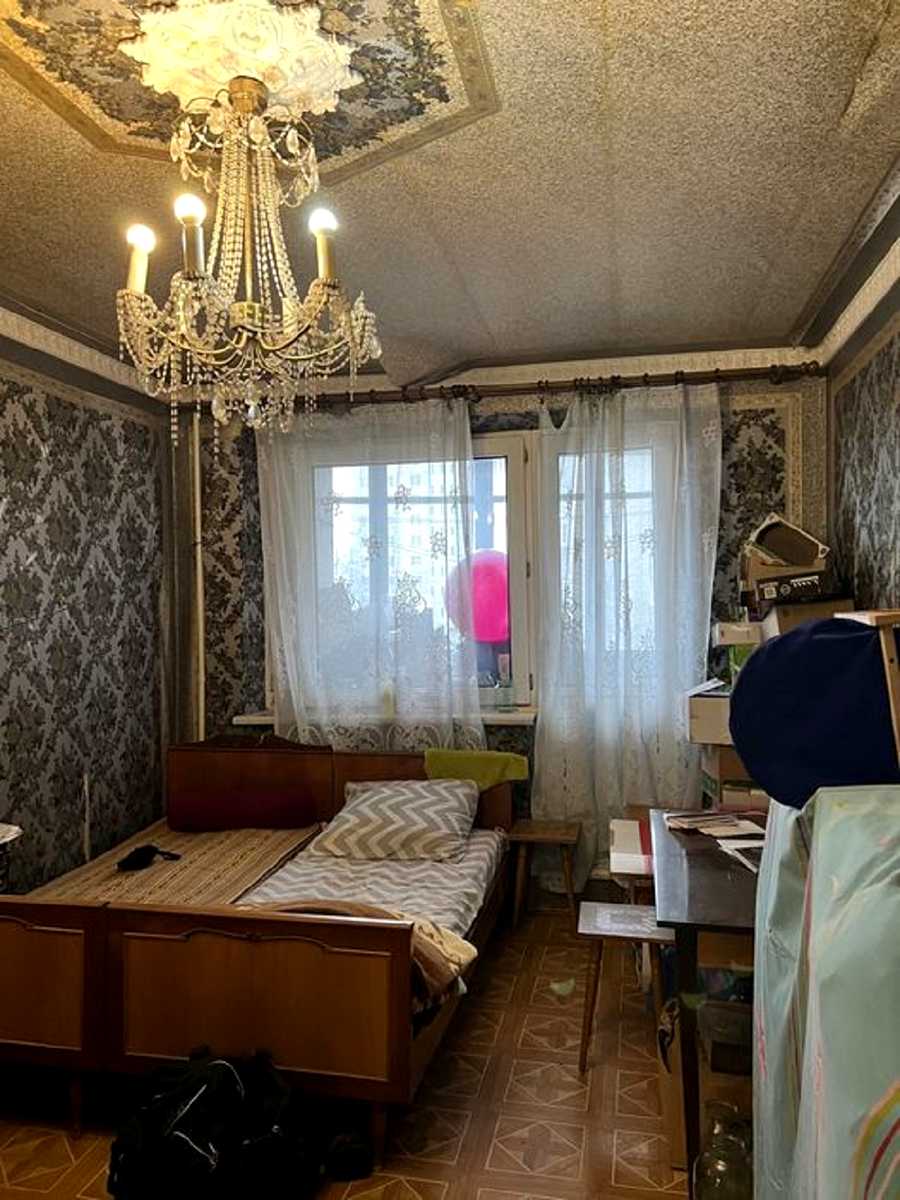1832730952816880