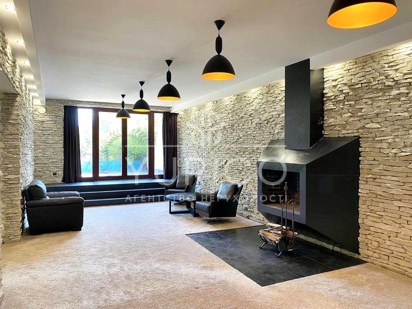 1850390518477250