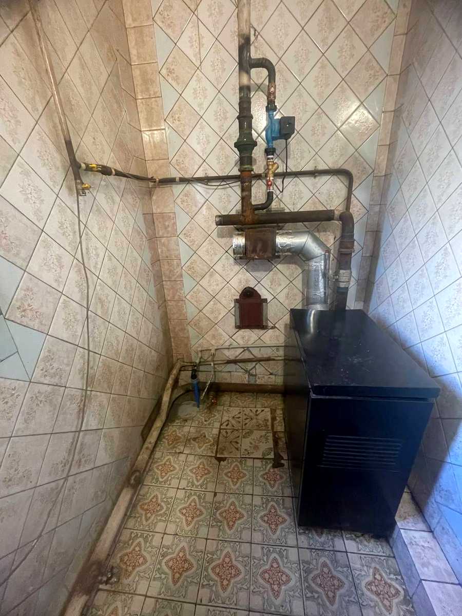 1843996504372055
