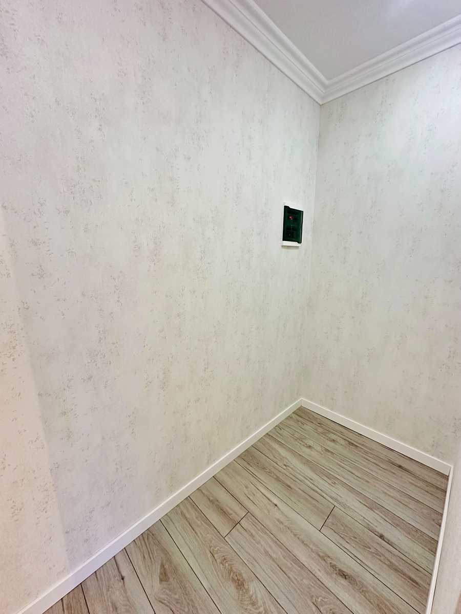 1850656046308278