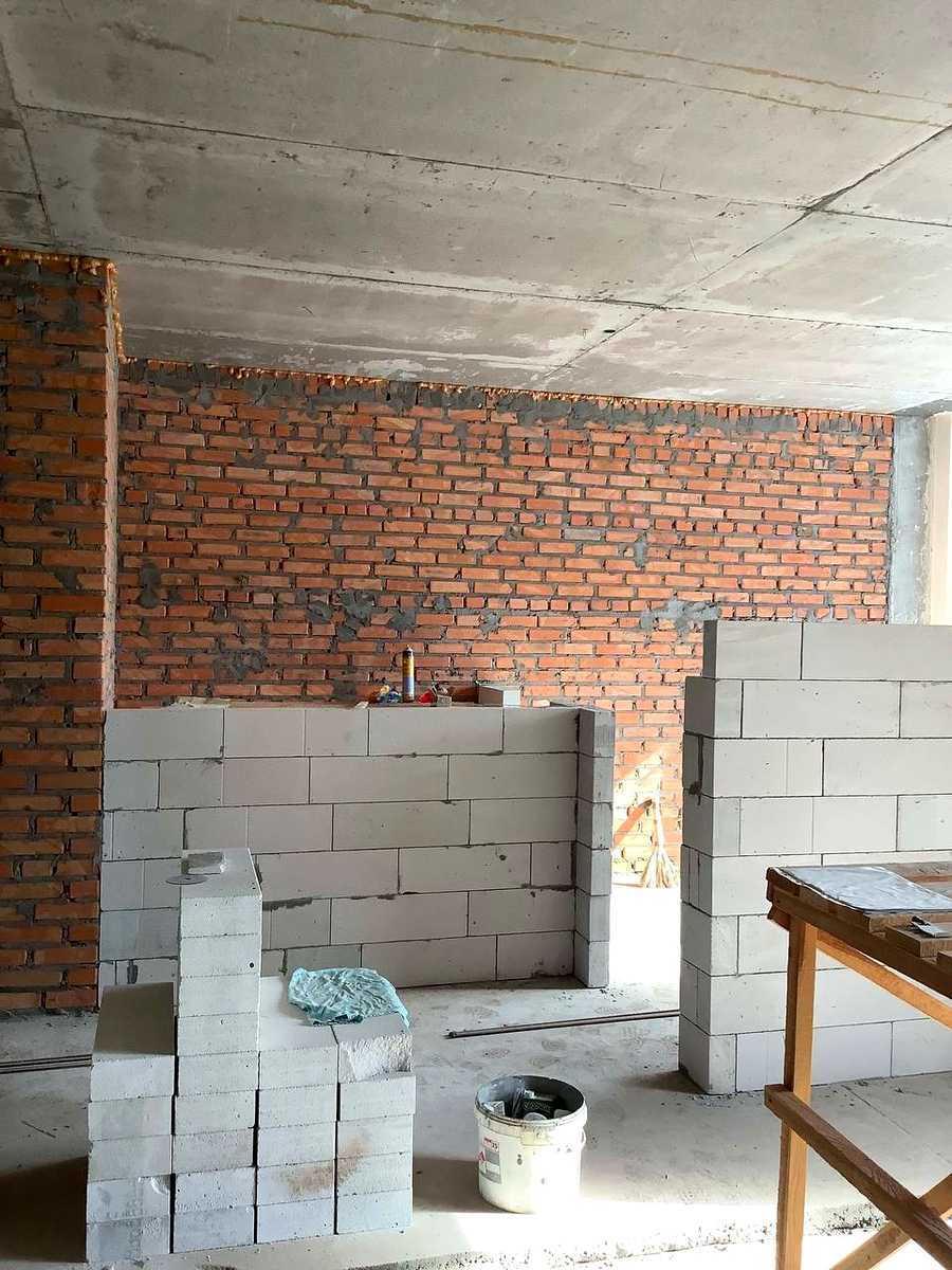 1825133770510879