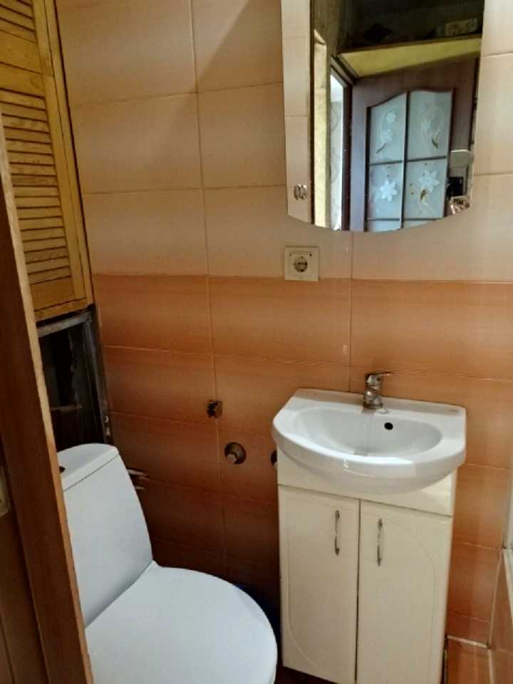 1829234509484438