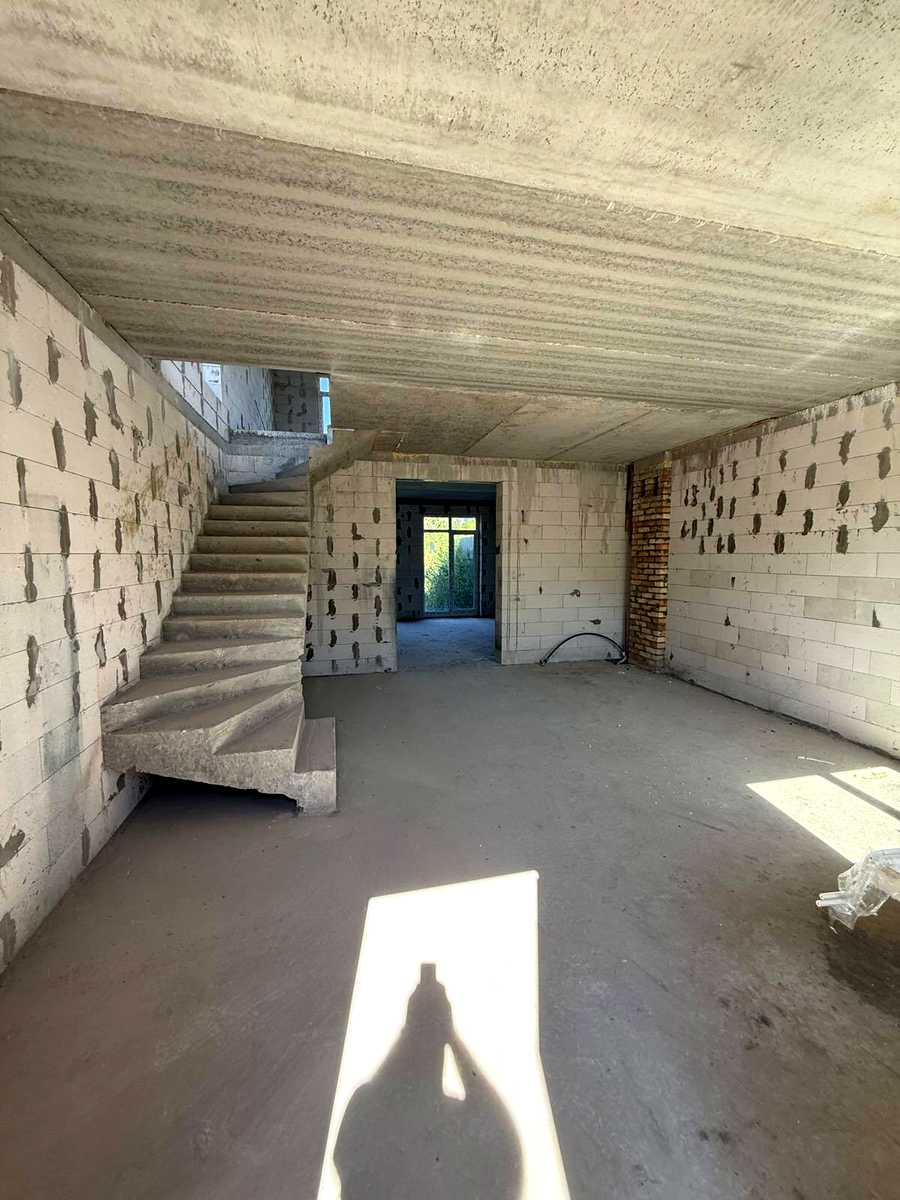 1843676141011656