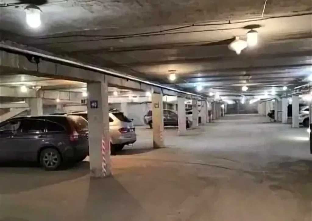 1837945058589794