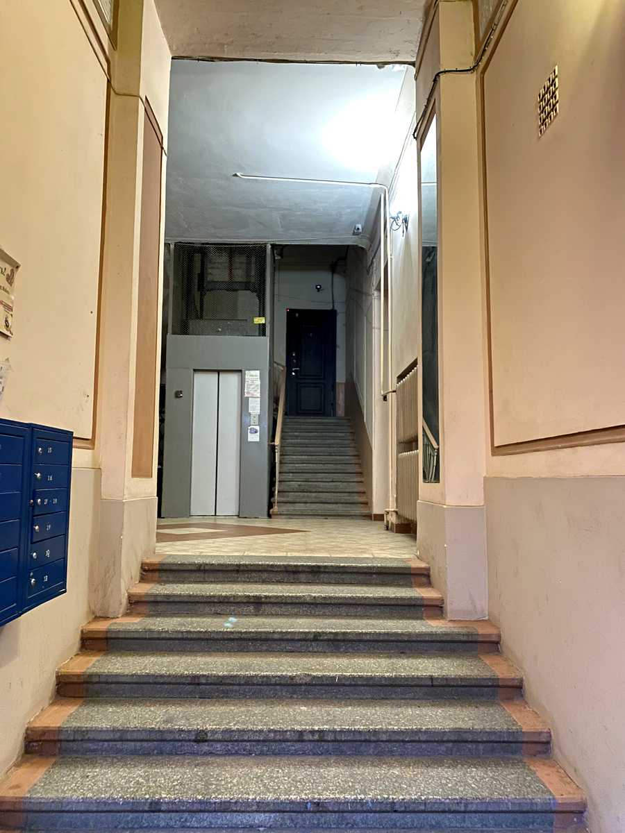 1841054472244675