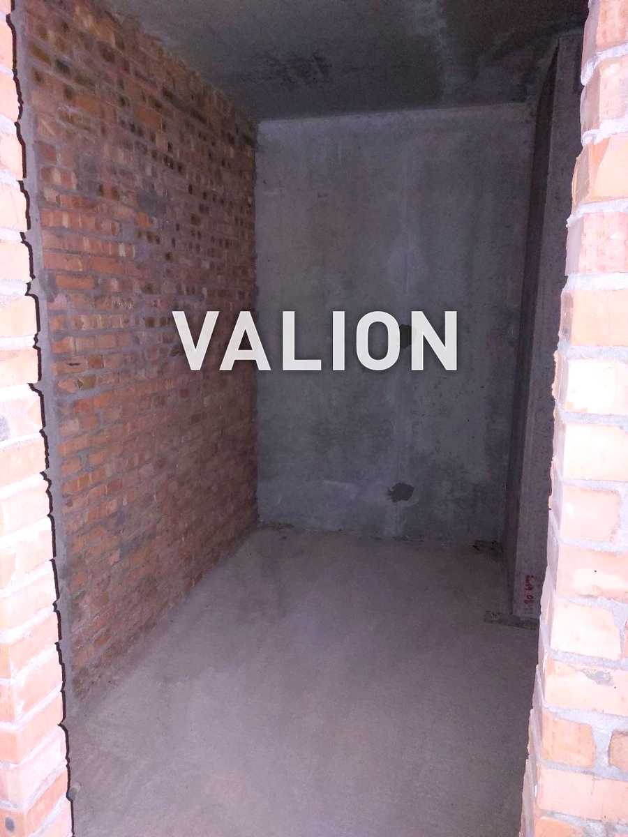 1833986201501250