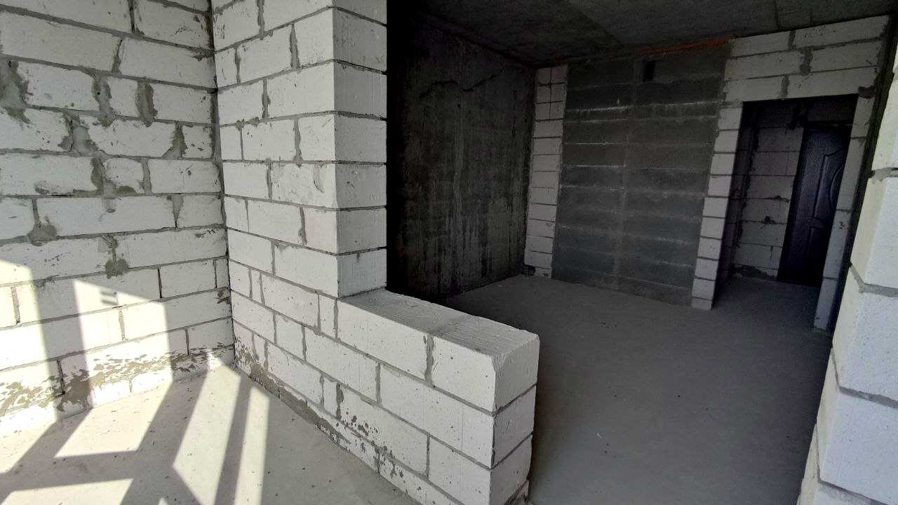 1829092923508125