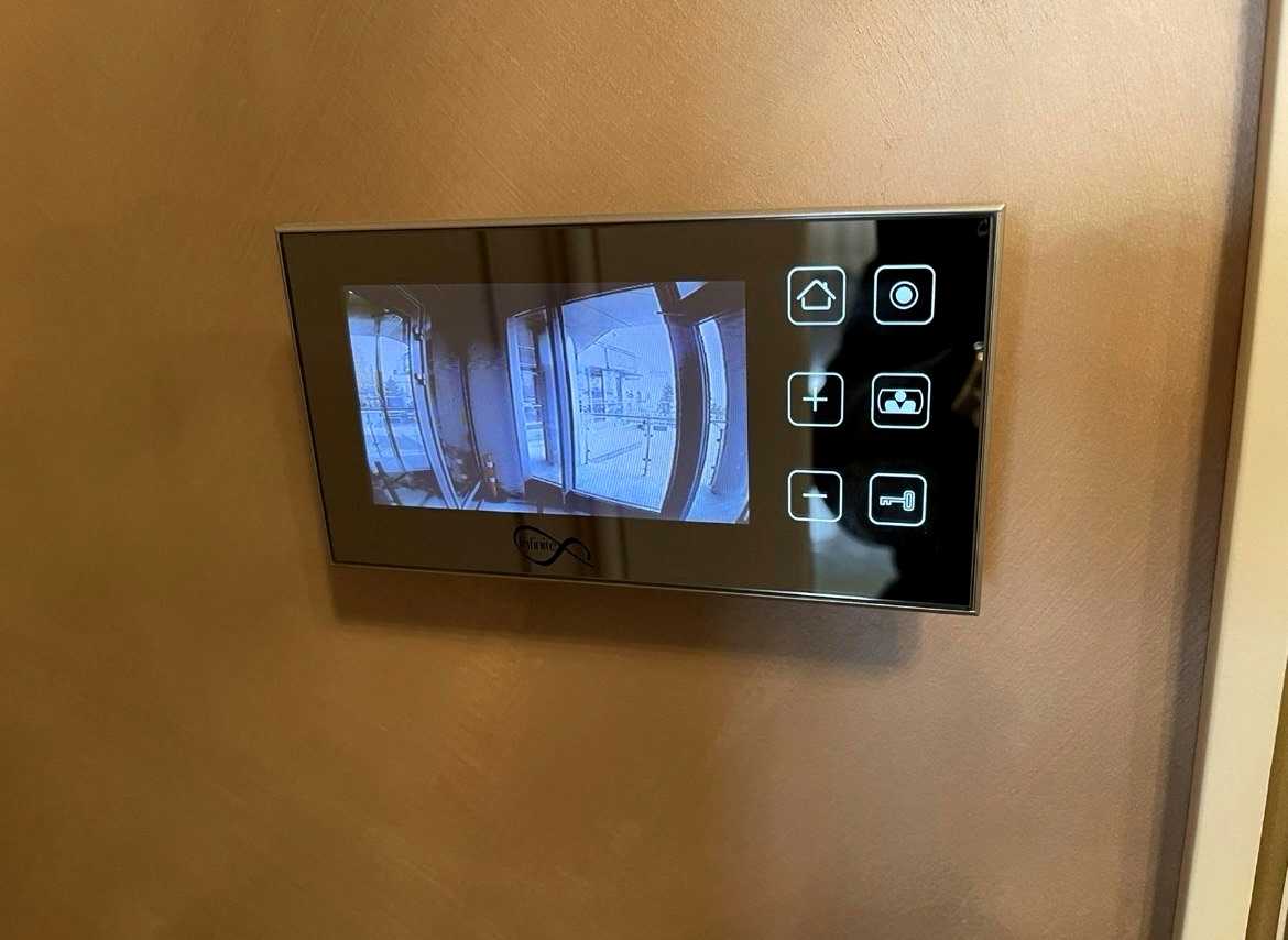 1839083725502691
