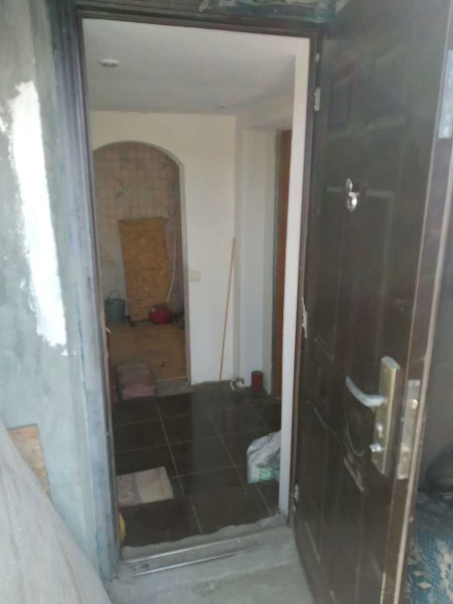 1846079363704258