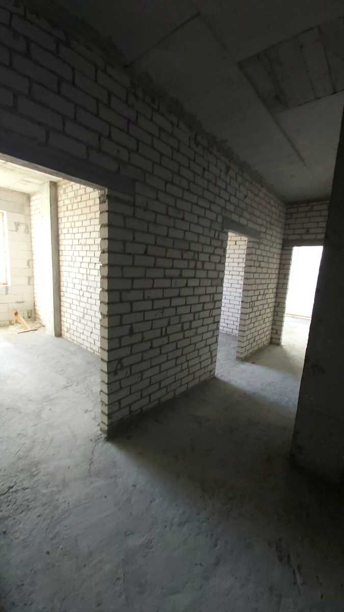 1834088475322500
