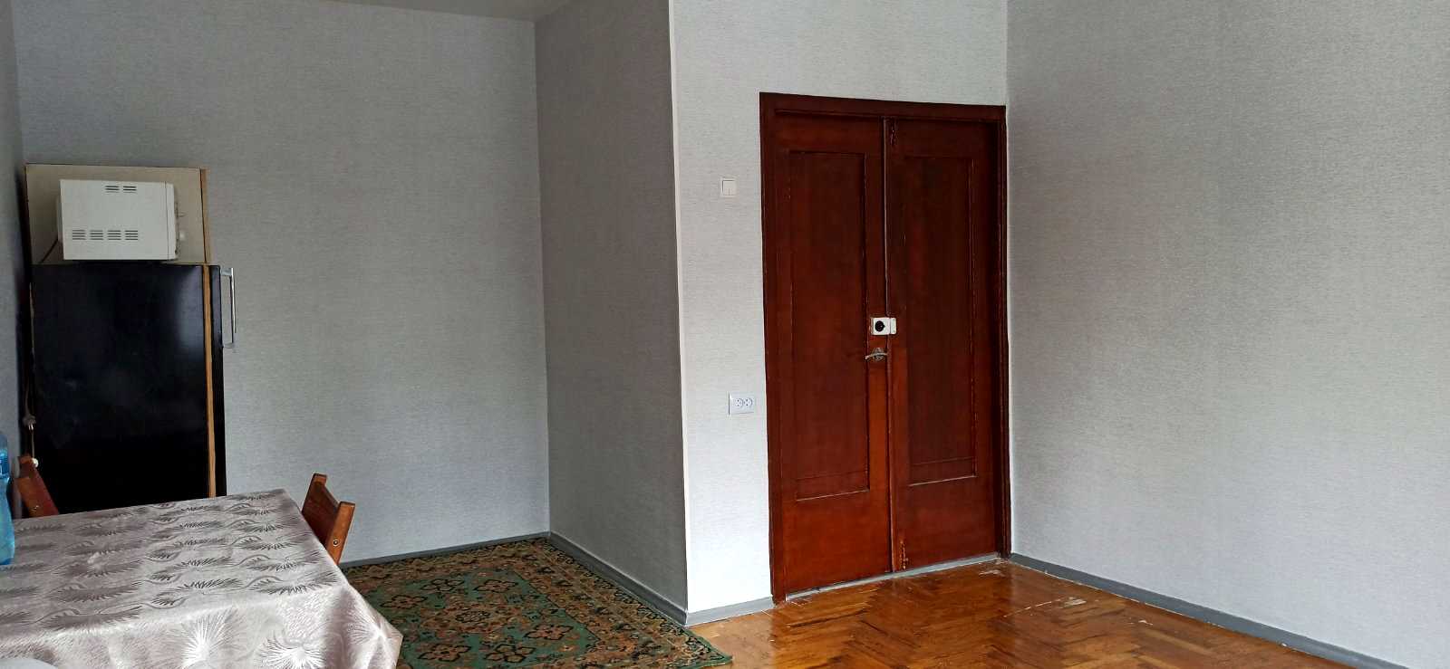 1842811486768332