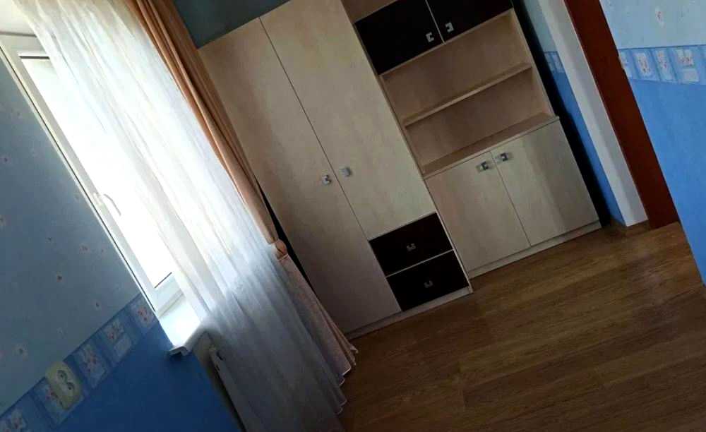 1827219961393401