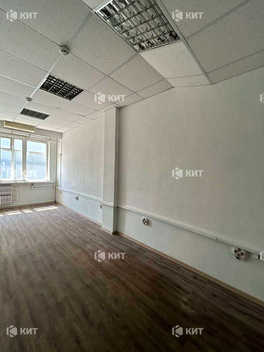 1826478179097016