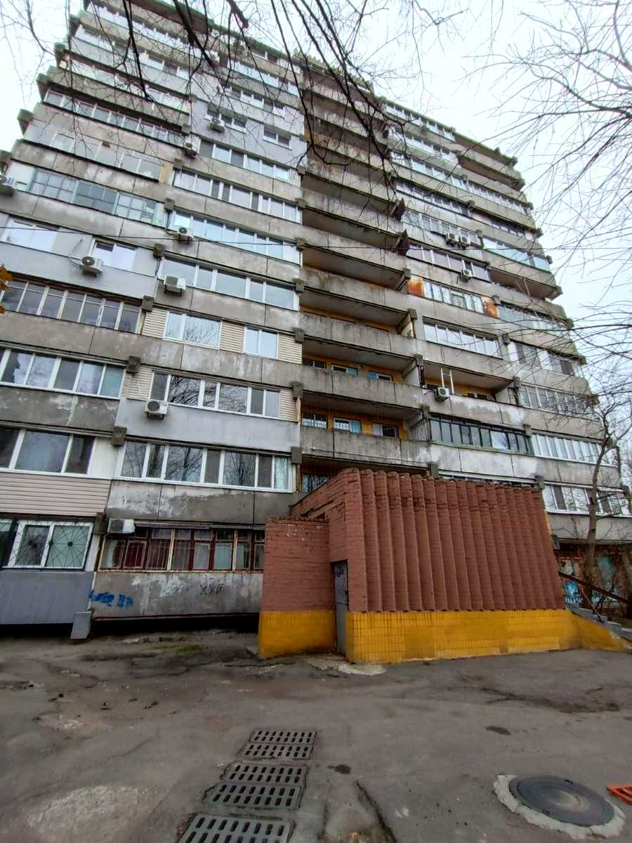 1817048546345782