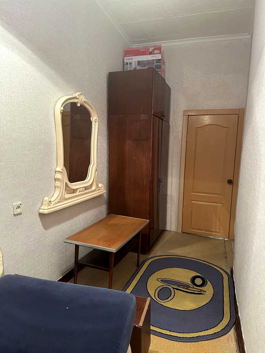 1825595296907419