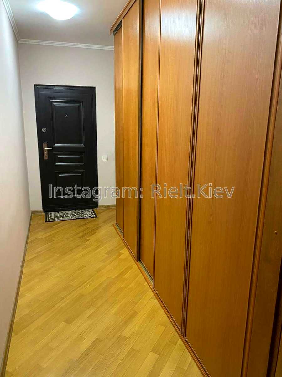 1735245017292366