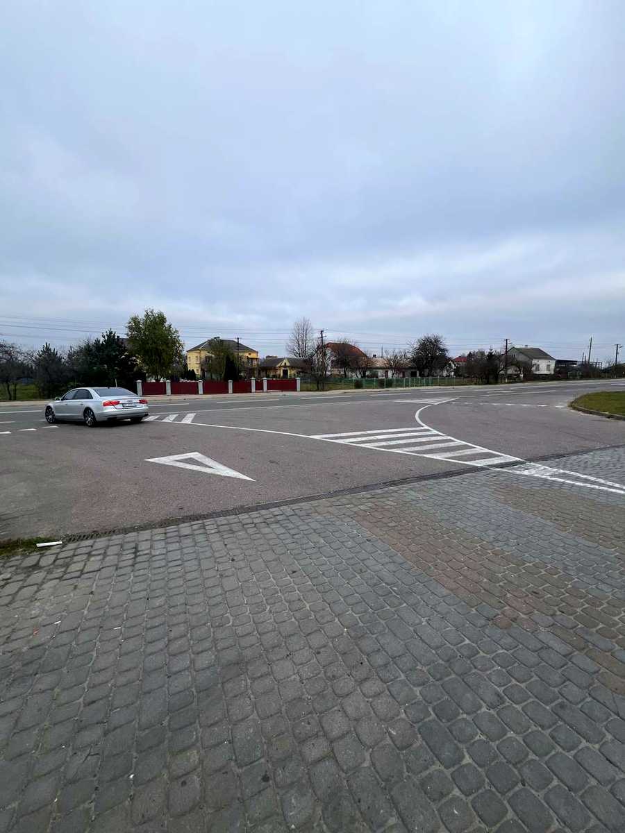 1815356133455879