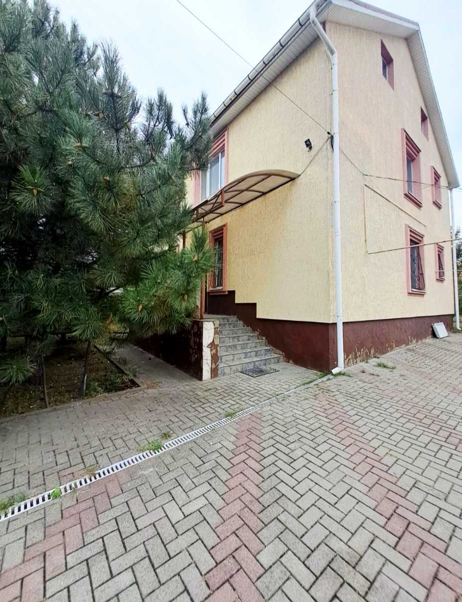 1845800094183663