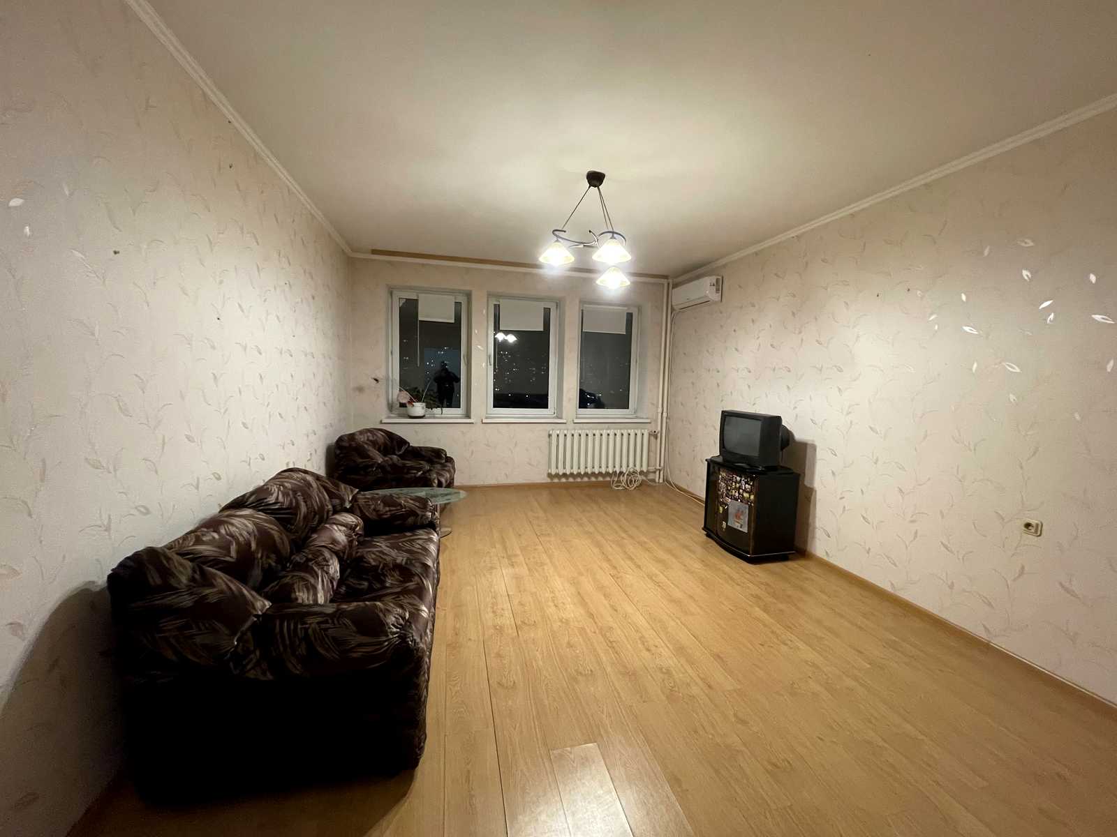 1756275240889171