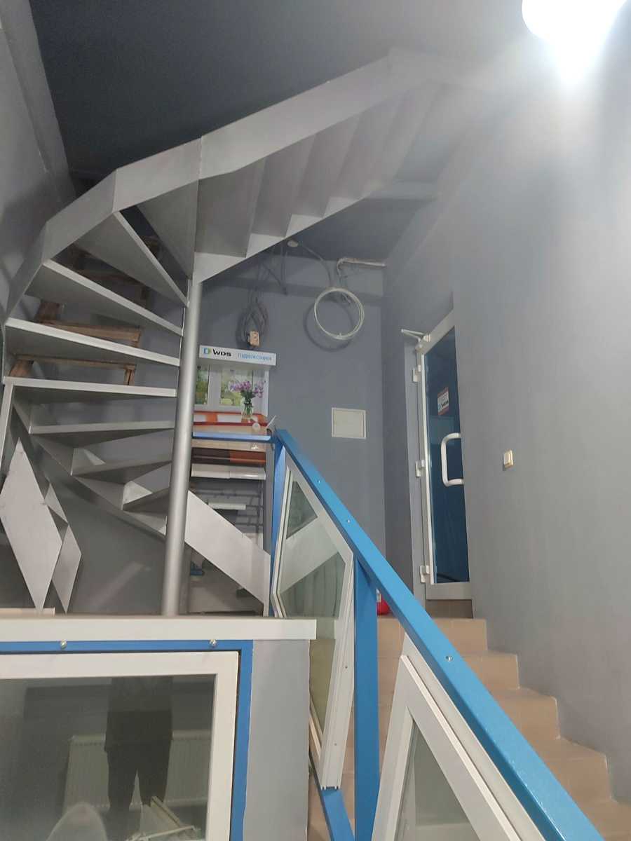 1821961073619139